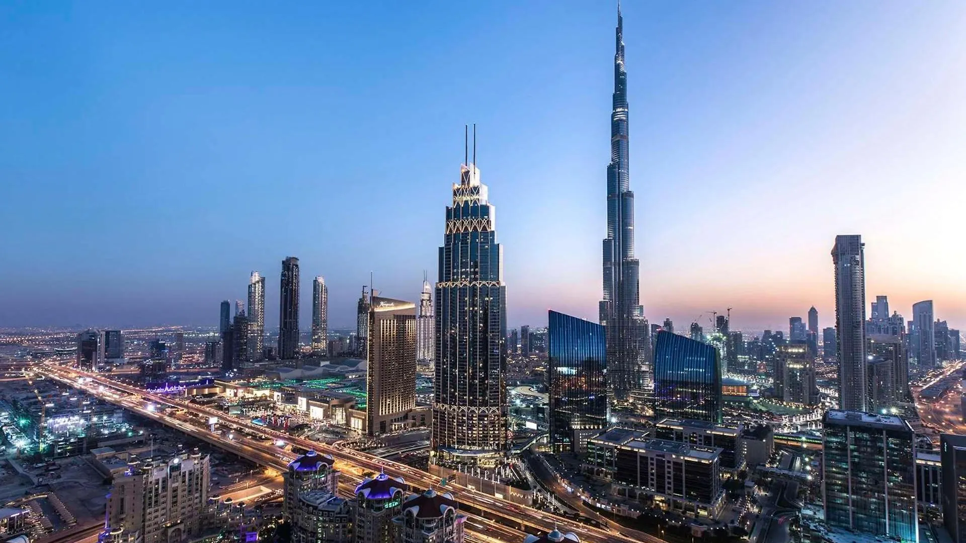 فندق العنوان بوليفارد دبي الإمارات العربية المتحدة